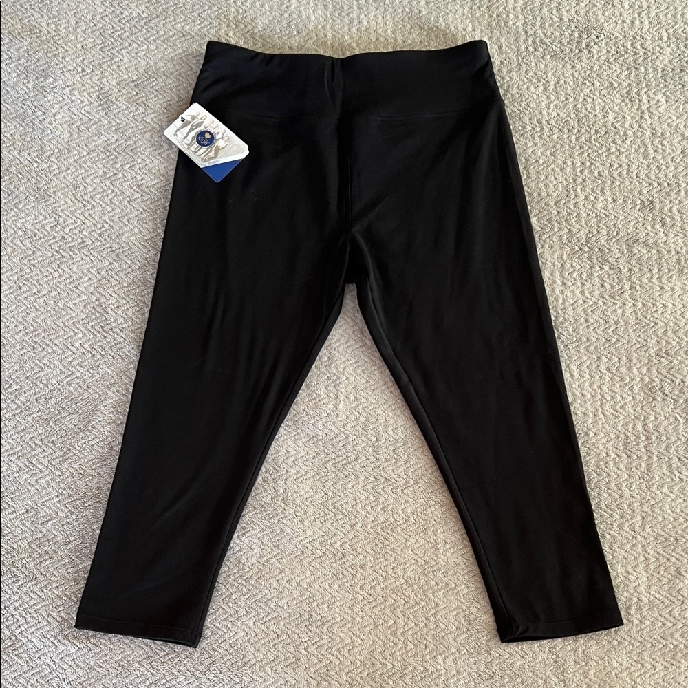 Iuga Women's New Size M Black Capri Soft Athleisure Leggings